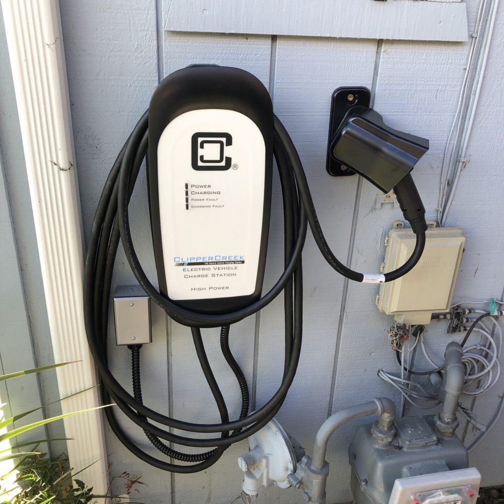 electric-vehicle-outdoor-charger-clipper-creek-scaled