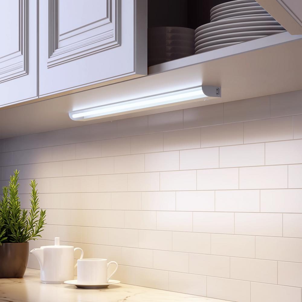 white-commercial-electric-bar-strip-lights-54194111-e1_1000