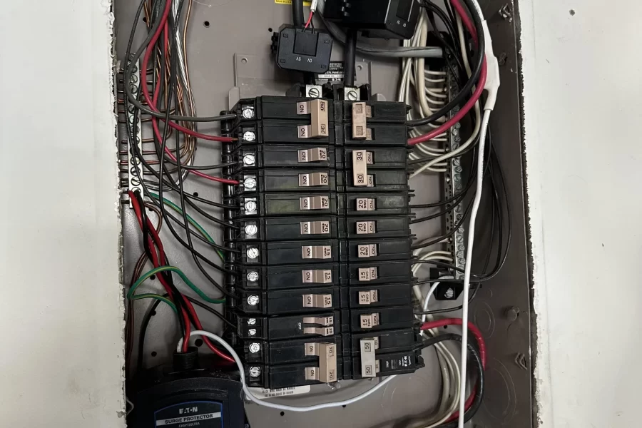 whole-home-surge-protector-installed-inside-panel-v0-q0gjjrudlx9d1
